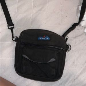 black kavu purse
